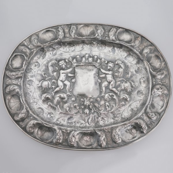 A silver parade platter. Silversmith: Anzolo Castelli?, Venice, early 18th century