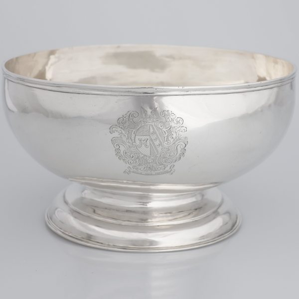 A William III Britannia standard silver punch bowl, London, 1701