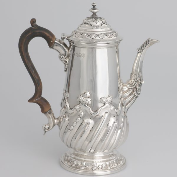 Caffettiera in argento sterling Regina Vittoria, John Aldwinckle & Thomas Slater, Londra, 1891