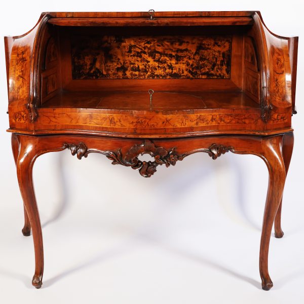 An Italian roll-top desk in walnut wood and thuja burl, Venice, 18th century