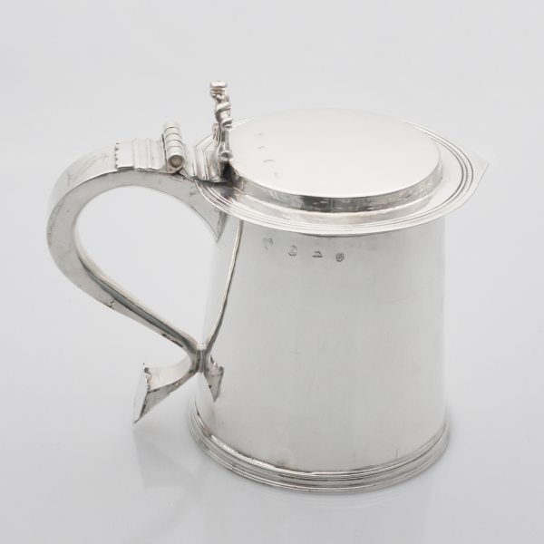 A Charles II sterling silver tankard, John Gibbs, London, 1670